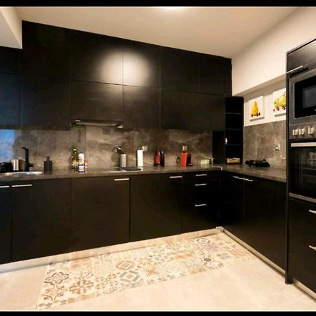 Romantic Jacuzzi Apartment Atena Exterior foto